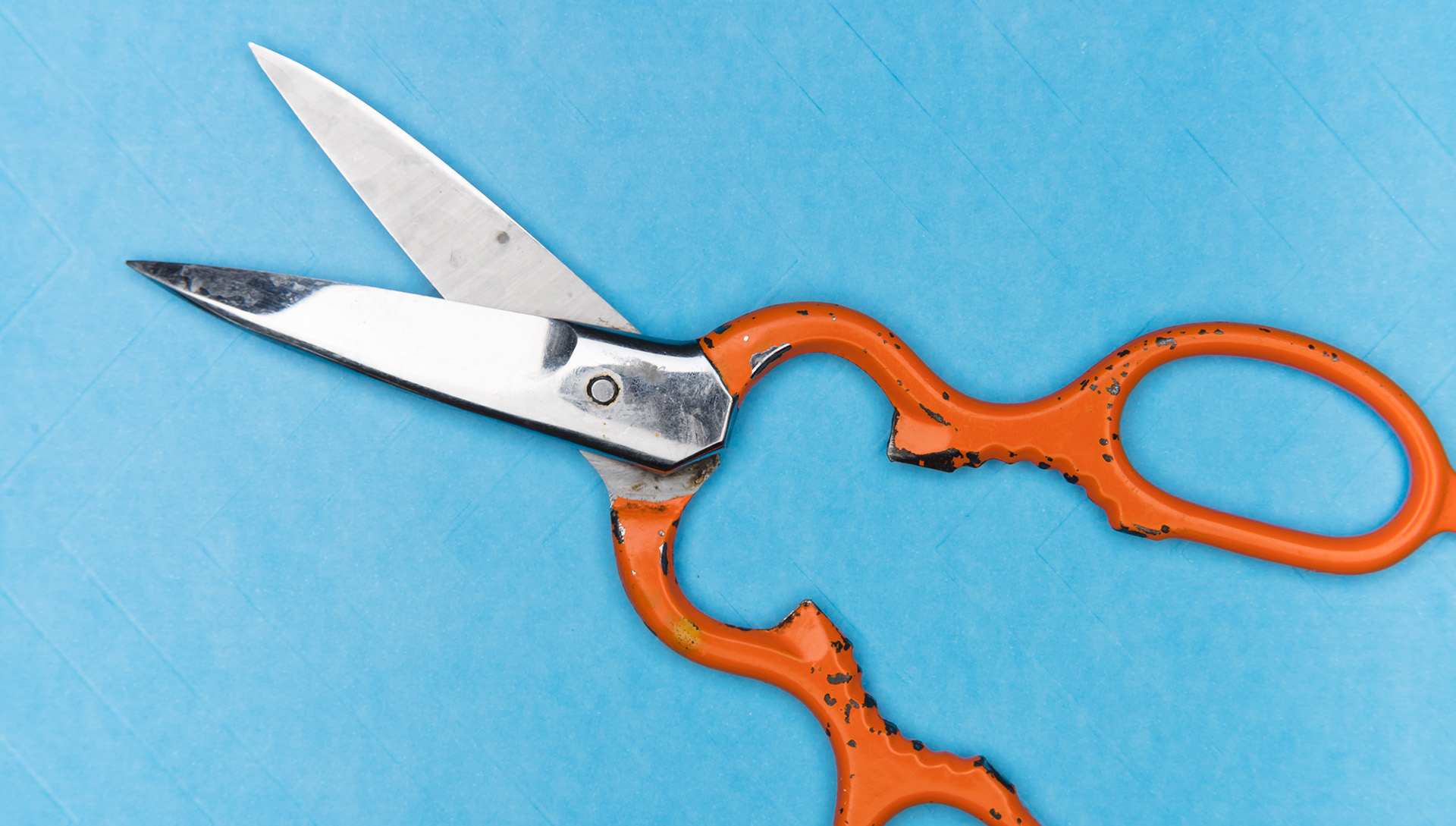 jigsaw puzzle cut